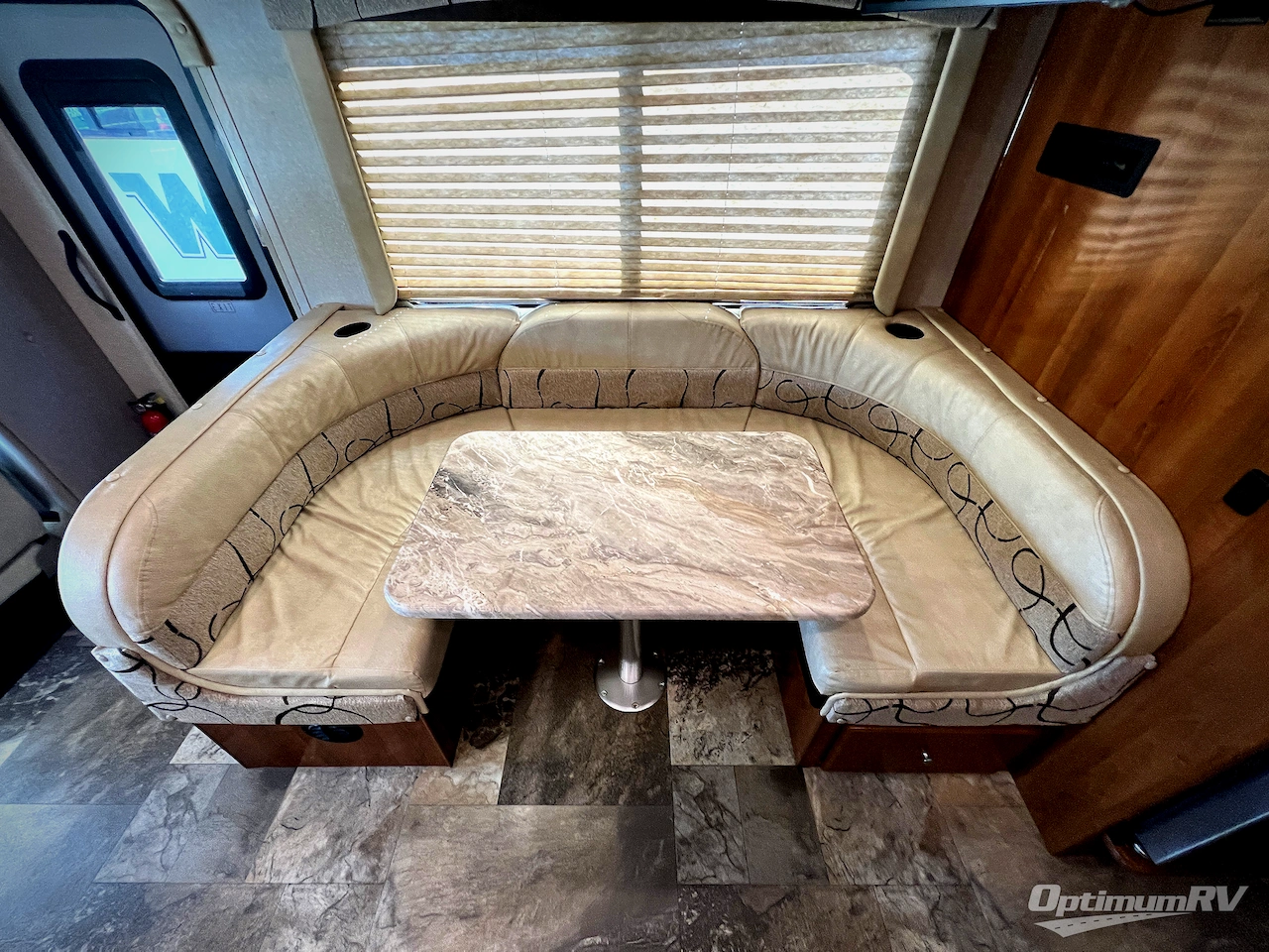 2019 Coachmen Leprechaun 311FS Ford 450 Photo 11