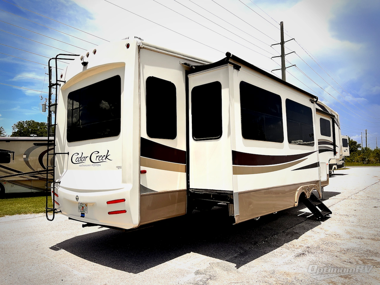 2018 Forest River Cedar Creek Hathaway Edition 34RL2 Photo 3