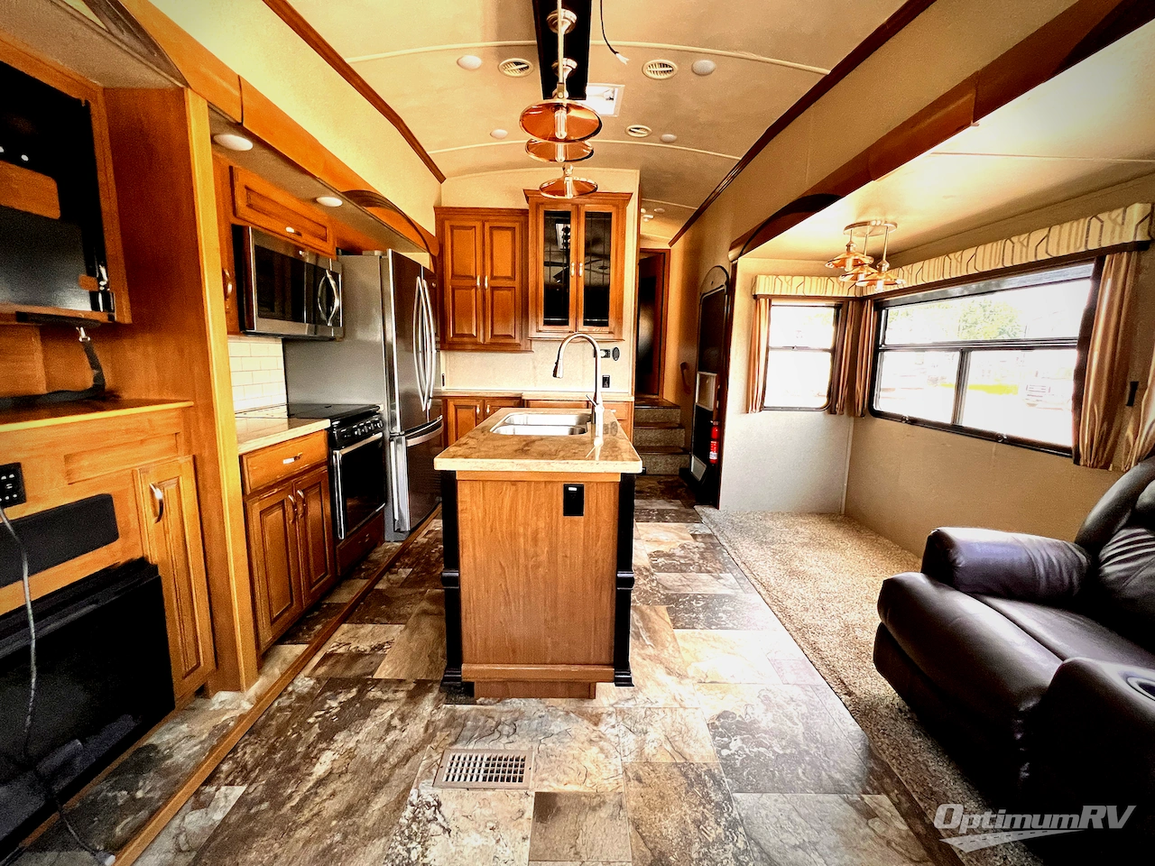 2018 Forest River Cedar Creek Hathaway Edition 34RL2 Photo 5