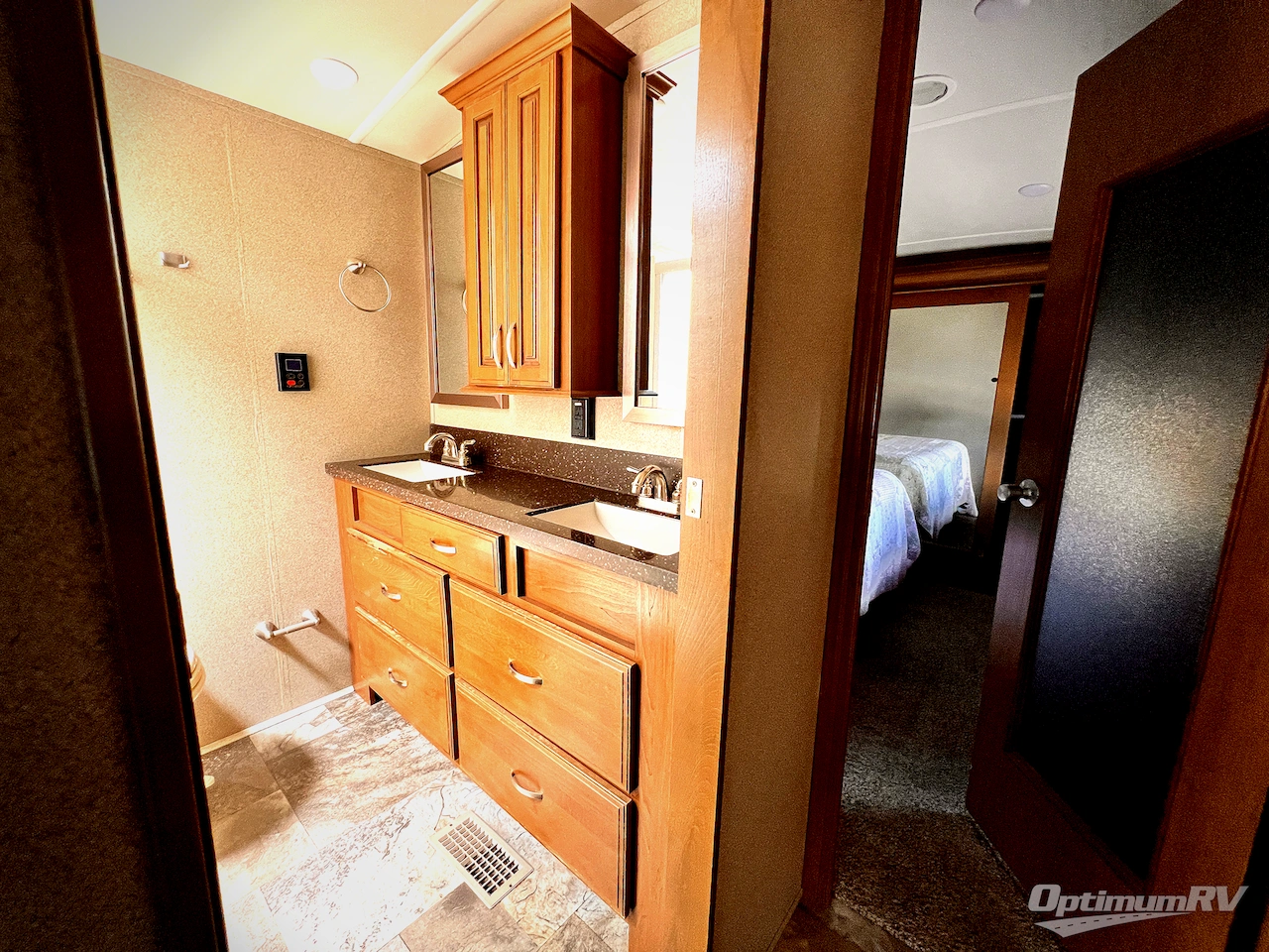2018 Forest River Cedar Creek Hathaway Edition 34RL2 Photo 17