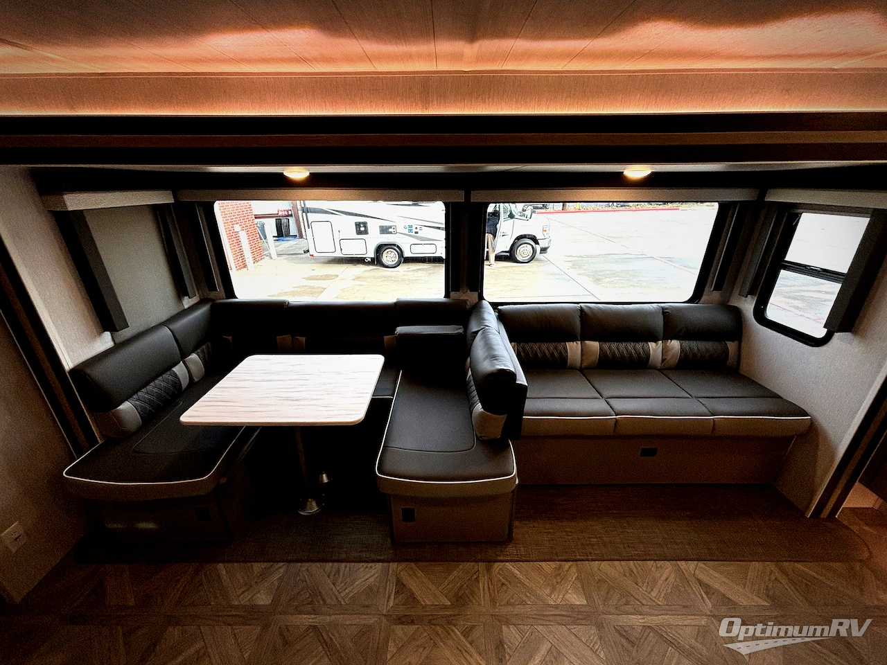 2023 Forest River Wildwood 28DBUD Photo 5