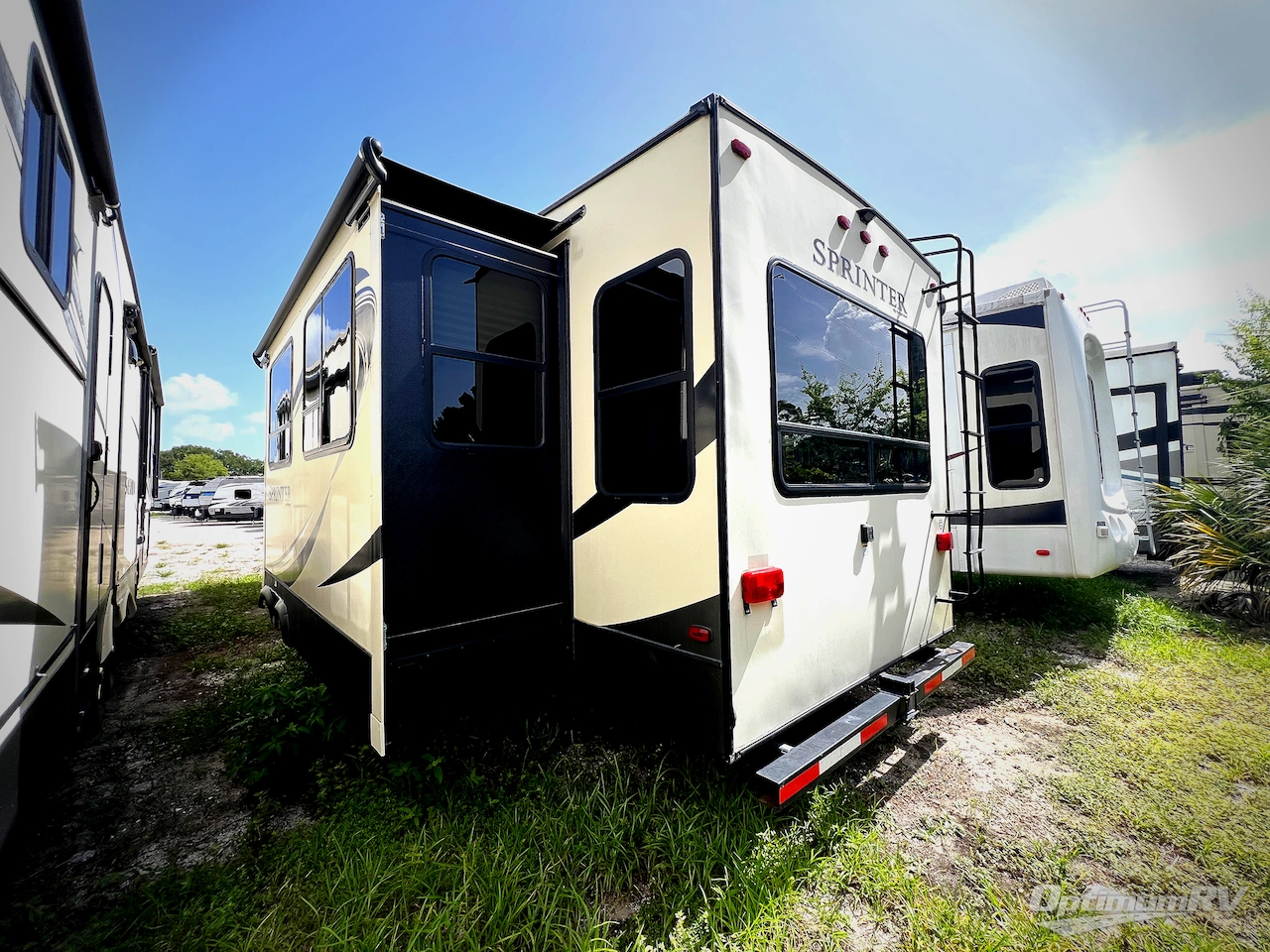 2017 Keystone Sprinter 269FWRLS Photo 2