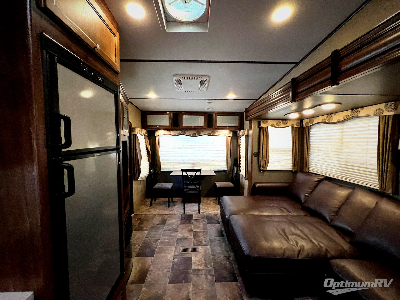 2017 Keystone Sprinter 269FWRLS Photo 4
