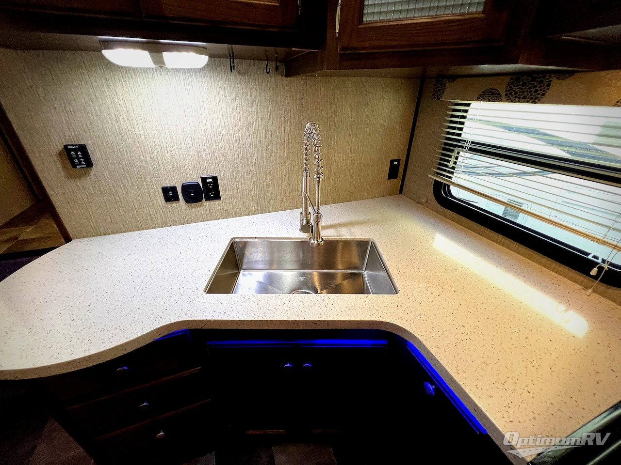 2017 Keystone Sprinter 269FWRLS Photo 11