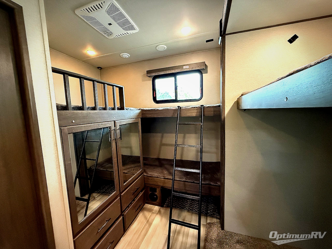 2022 Grand Design Solitude S-Class 3740BH Photo 12
