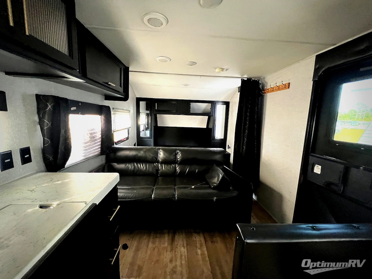 2022 Forest River Cherokee Grey Wolf 26DJSE Photo 6