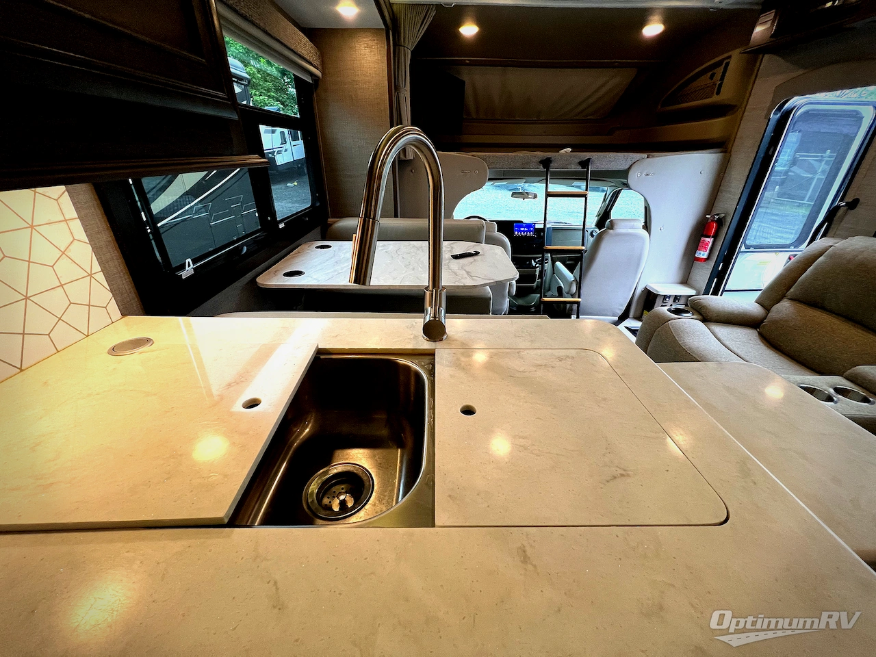 2022 Entegra Esteem 27U Photo 12