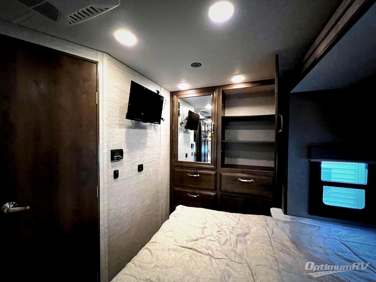2022 Entegra Esteem 27U Photo 18