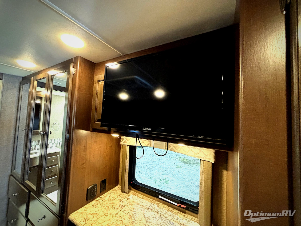 2019 Thor Windsport 35M Photo 13