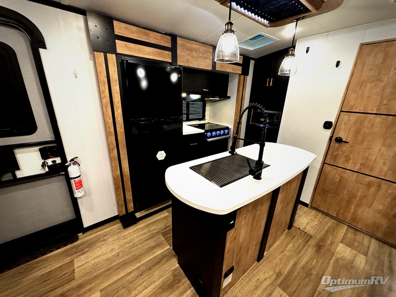 2022 Keystone Outback 335CG Photo 11
