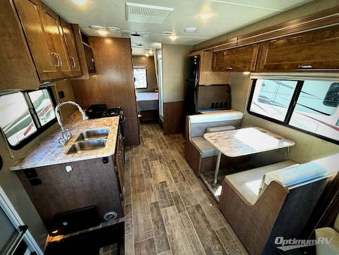 2020 Winnebago Intent 26M RV Photo 2