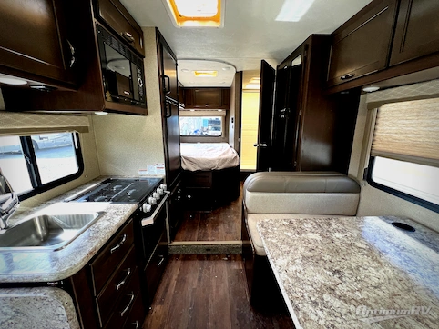 2019 Thor FREEDOM ELITE 22HE RV Photo 2