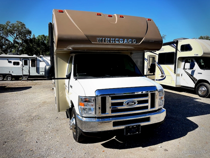 2019 Winnebago Minnie Winnie 31K RV Photo 1