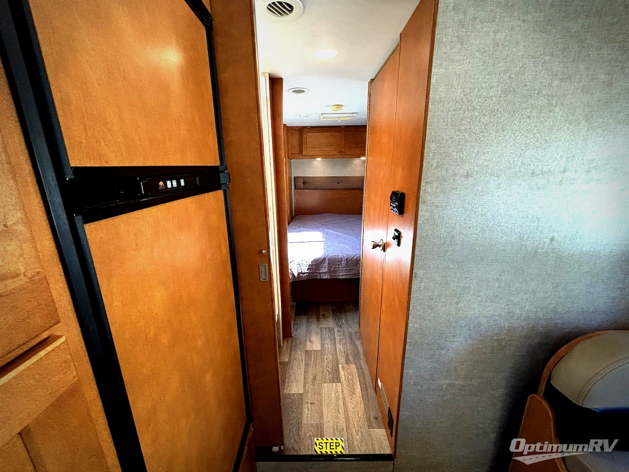 2019 Winnebago Minnie Winnie 31K Photo 12