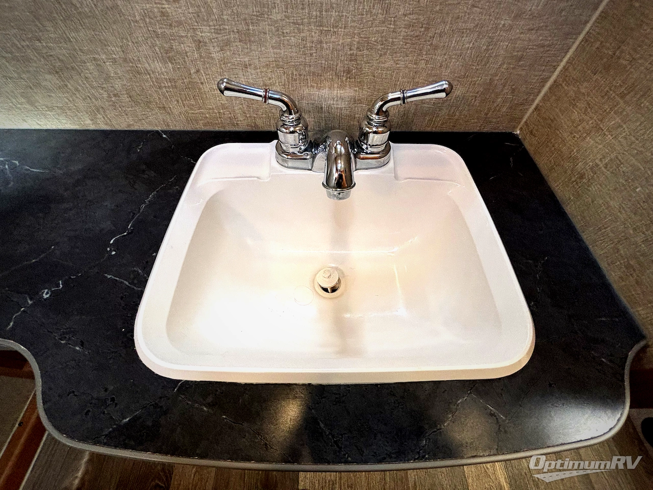 2019 Winnebago Minnie Winnie 31K Photo 13