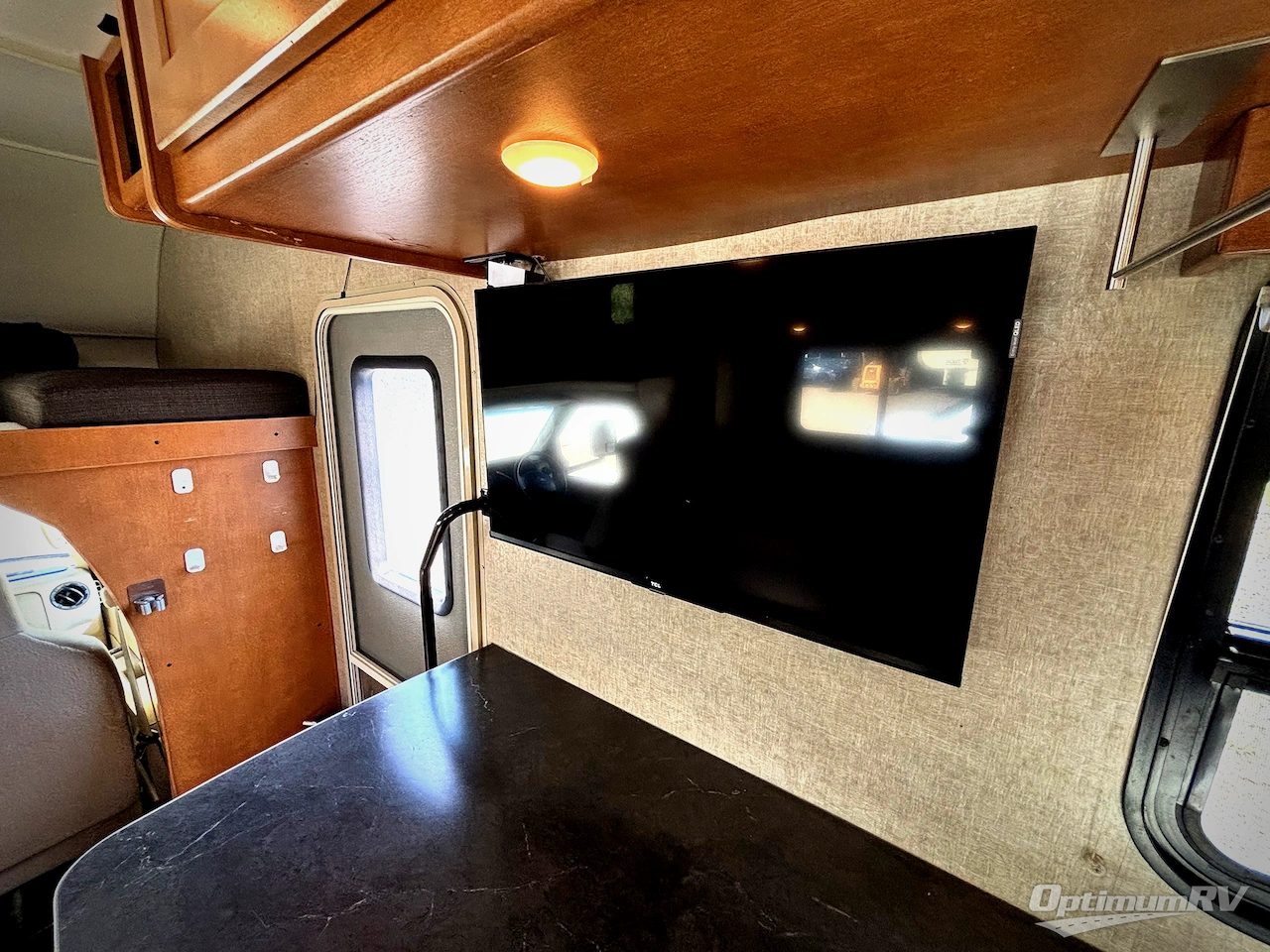 2019 Winnebago Minnie Winnie 31K Photo 19