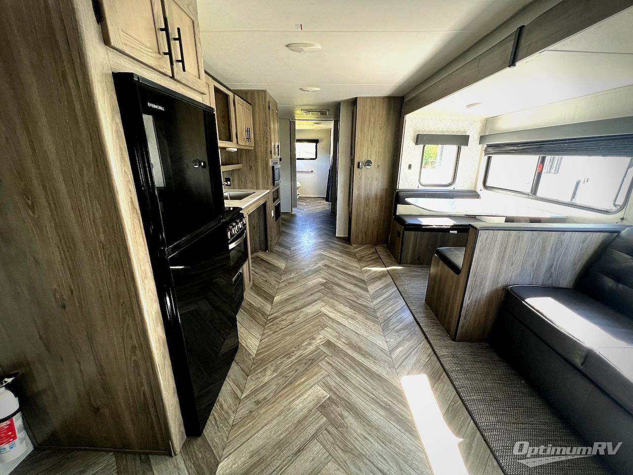 2023 Heartland Trail Runner 341RU Photo 4