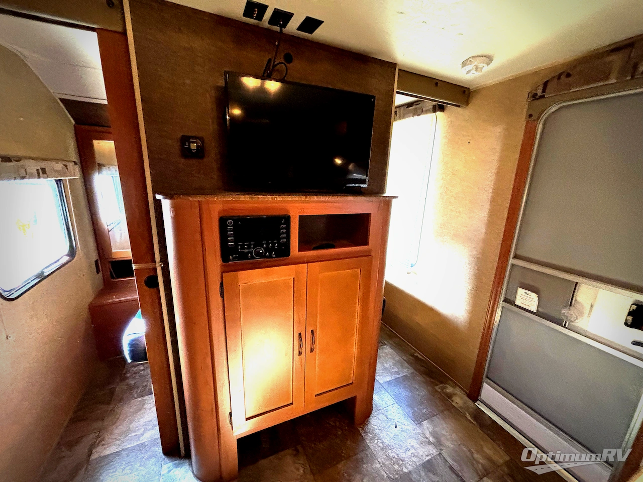 2014 Forest River Cherokee Grey Wolf 23DBH Photo 8