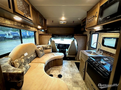 2017 Coachmen Freelander 21QB  Ford 350 RV Photo 2