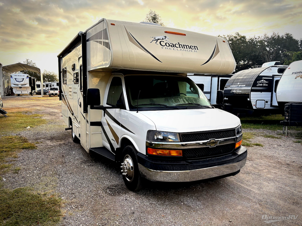 2017 Coachmen Freelander 21QB  Ford 350 Photo 1