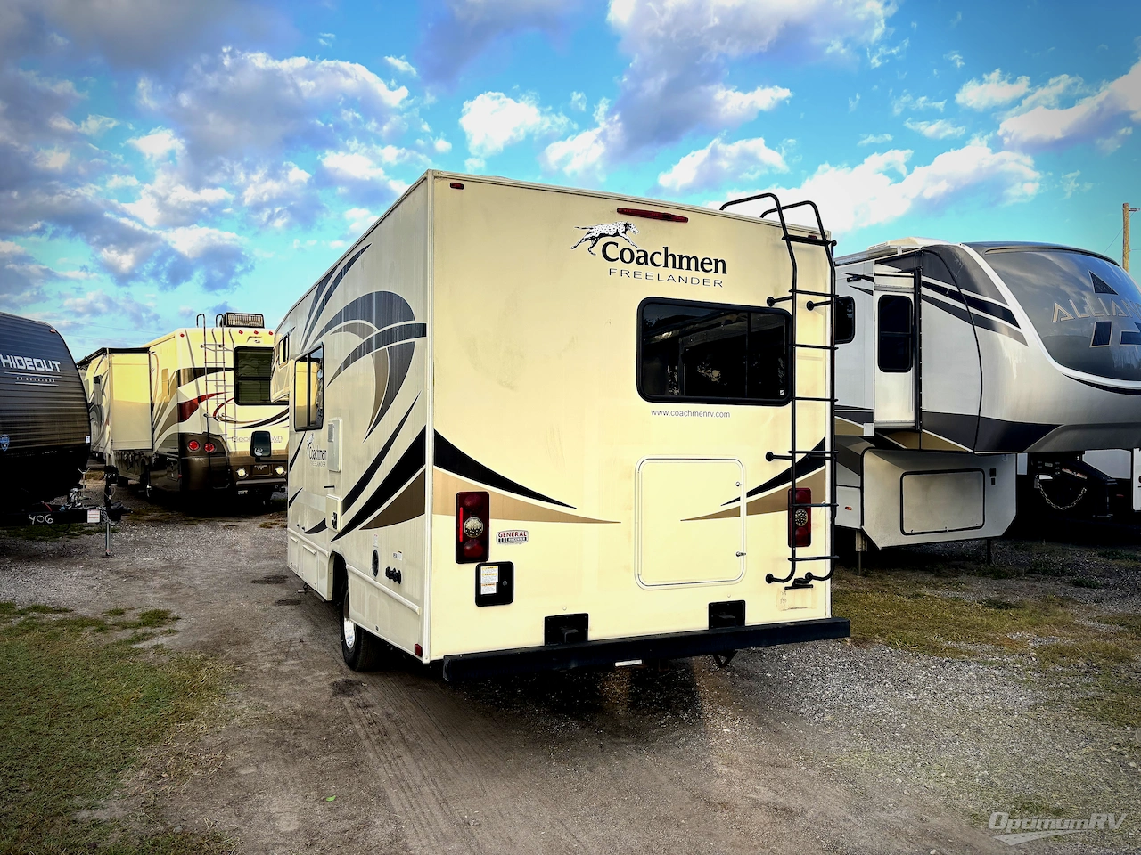 2017 Coachmen Freelander 21QB  Ford 350 Photo 3