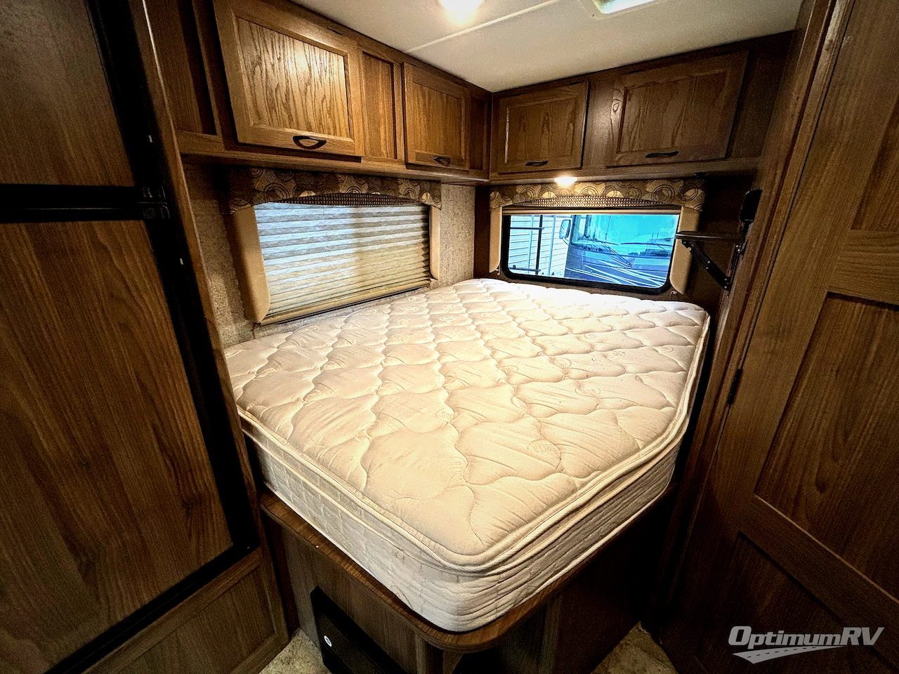 2017 Coachmen Freelander 21QB  Ford 350 Photo 11
