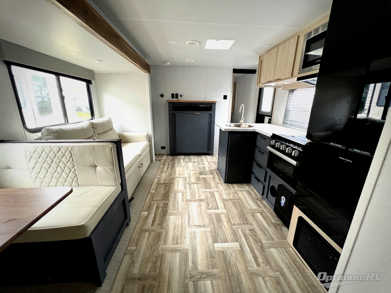 2025 Prime Time Tracer 308BRDLE Photo 5