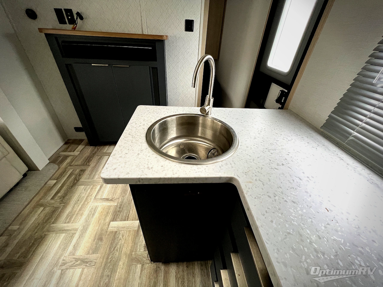 2025 Prime Time Tracer 308BRDLE Photo 11