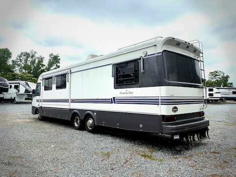 1995 Newmar Kountry Star 3750 RV Photo 2