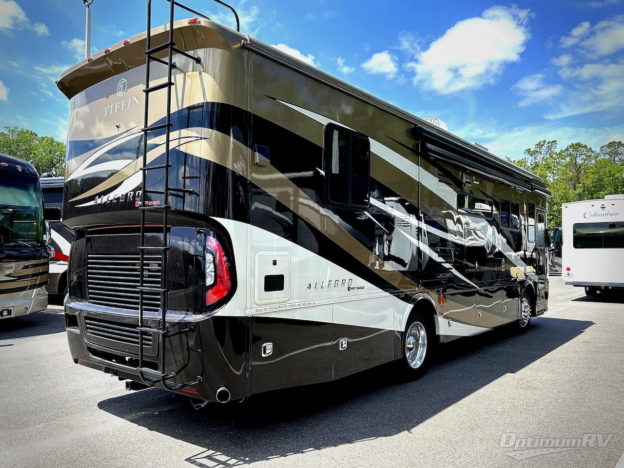 2022 Tiffin Allegro RED 33 AA Photo 2