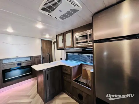 2022 Forest River Wildwood X-Lite 28VBXL RV Photo 3