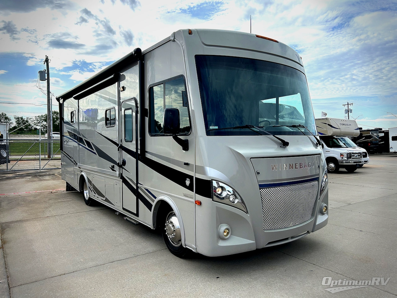 2020 Winnebago Intent 28Y Photo 1