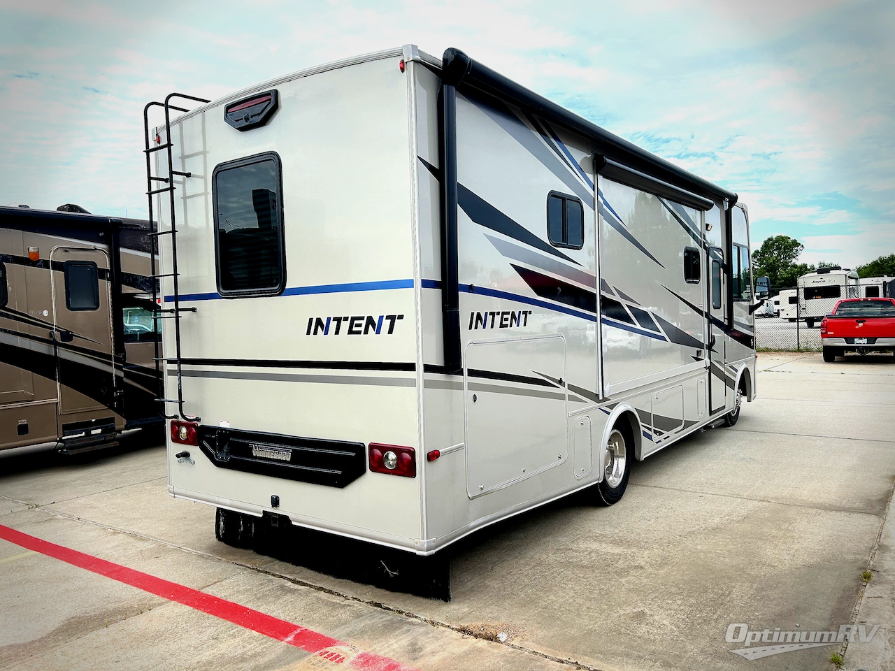 2020 Winnebago Intent 28Y Photo 2