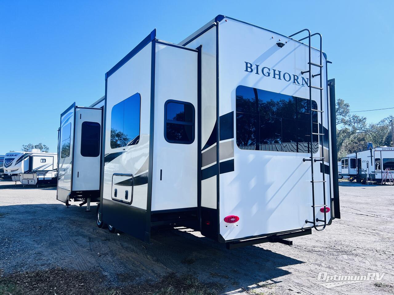 2021 Heartland Bighorn 3995FK Photo 2