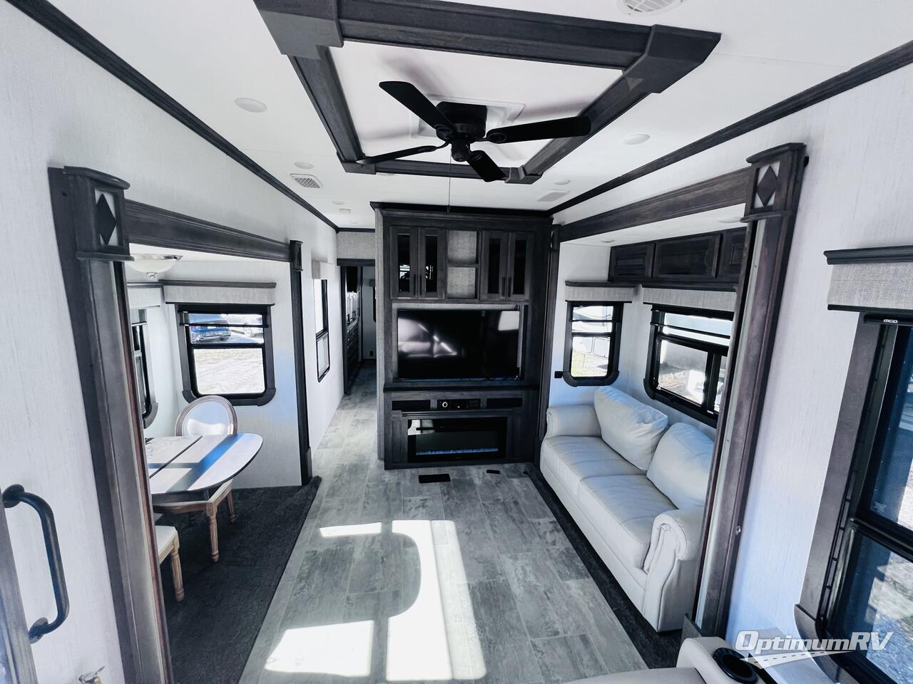 2021 Heartland Bighorn 3995FK Photo 4