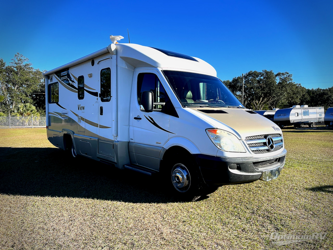 2012 Winnebago View Profile 24G Photo 1