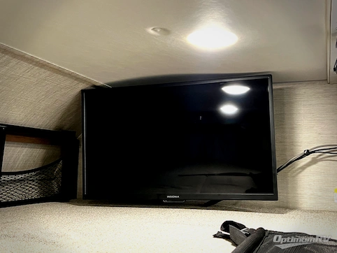 2021 Jayco Melbourne 24L RV Photo 2