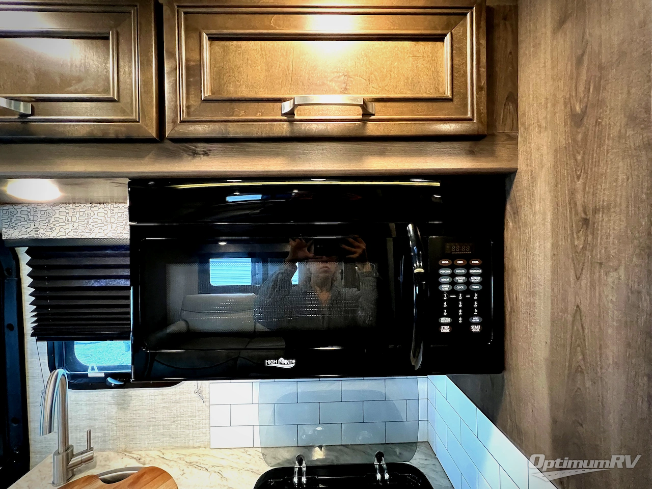 2021 Jayco Melbourne 24L Photo 13