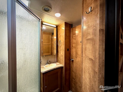 2020 Coachmen Leprechaun 317SA RV Photo 4