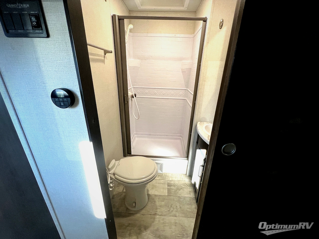 2024 Grand Design Momentum MAV 27MAV Photo 17