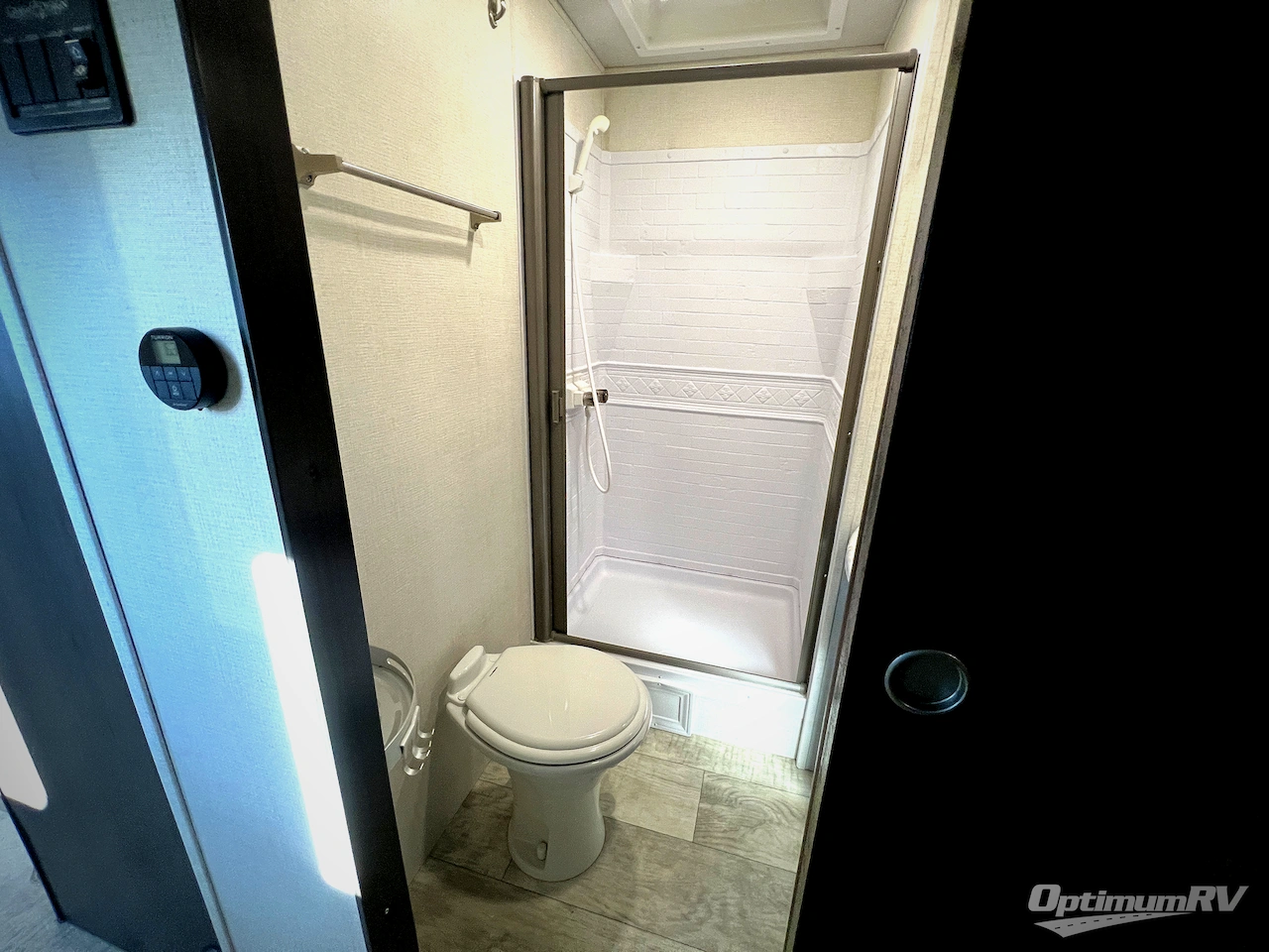 2024 Grand Design Momentum MAV 27MAV Photo 19