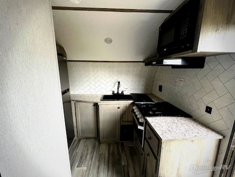 2026 Sunset Park Sun Lite 21TH RV Photo 3