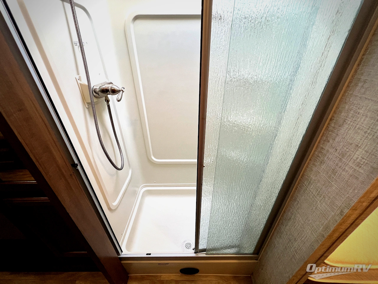 2019 Gulf Stream Conquest Class C 6315 Photo 21