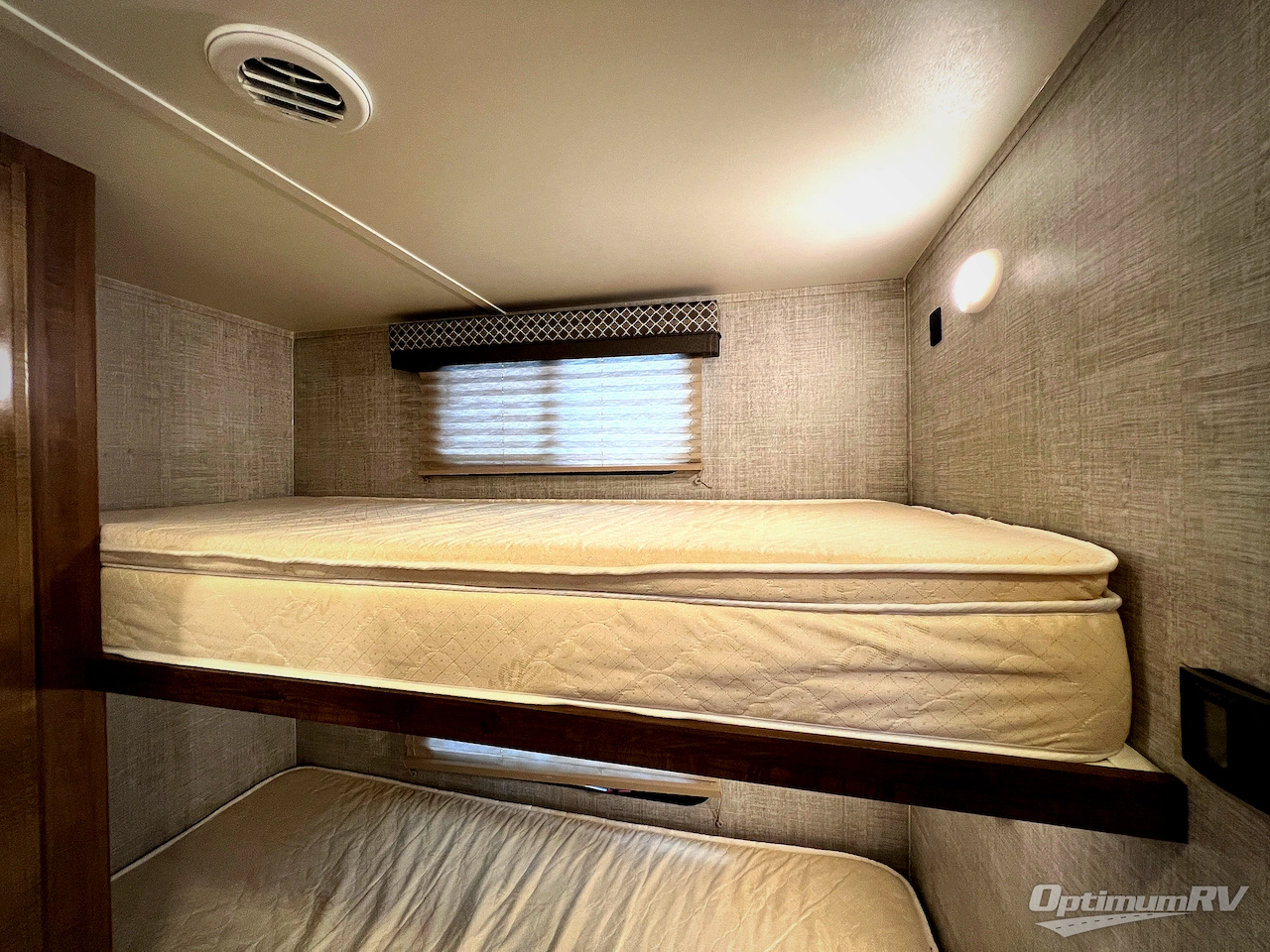 2019 Gulf Stream Conquest Class C 6315 Photo 26