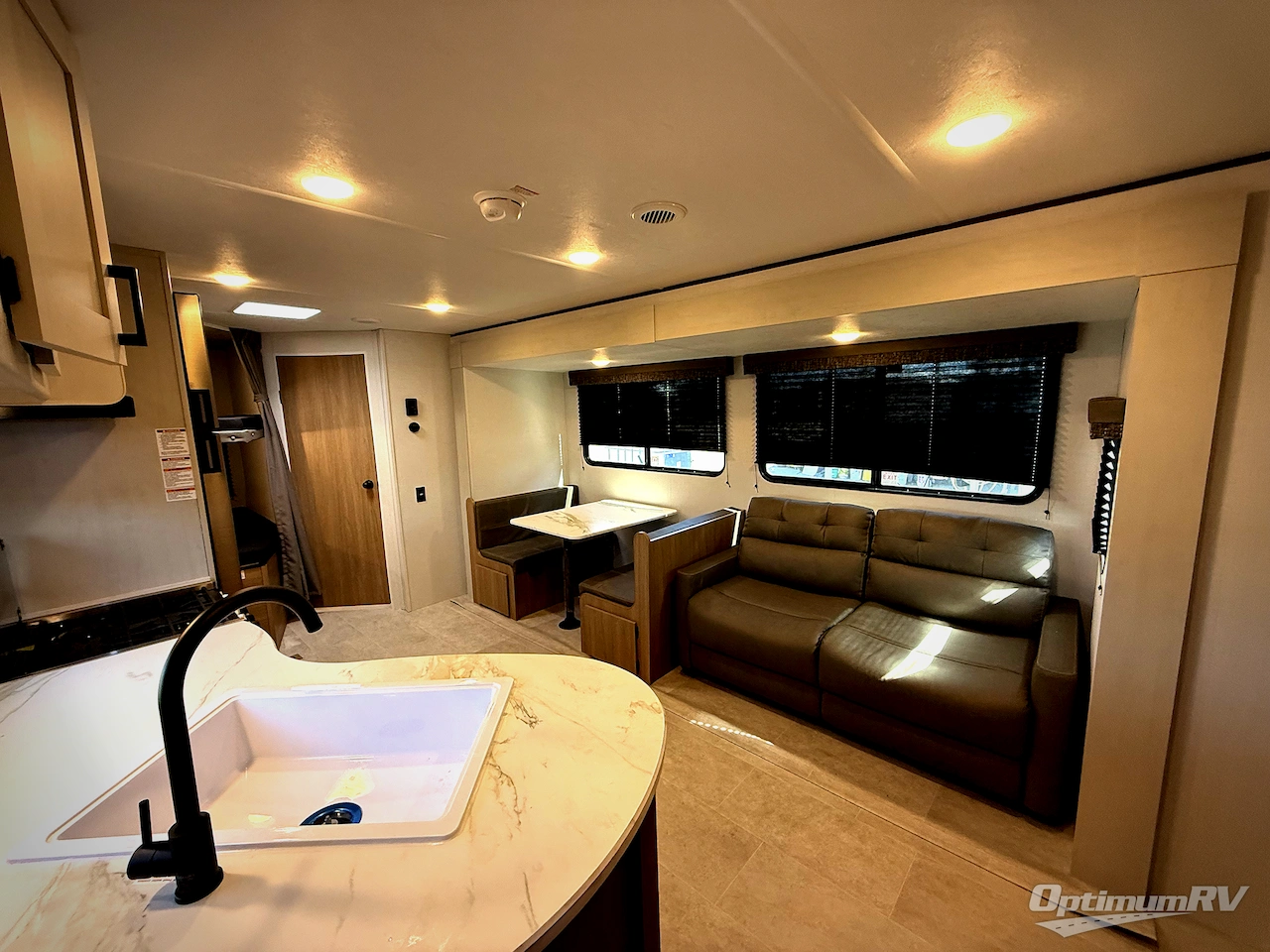 2026 Dutchmen Aspen Trail LE 26BH Photo 4