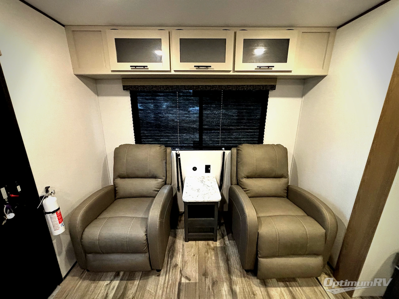 2025 Dutchmen Aspen Trail LE 26RL Photo 14