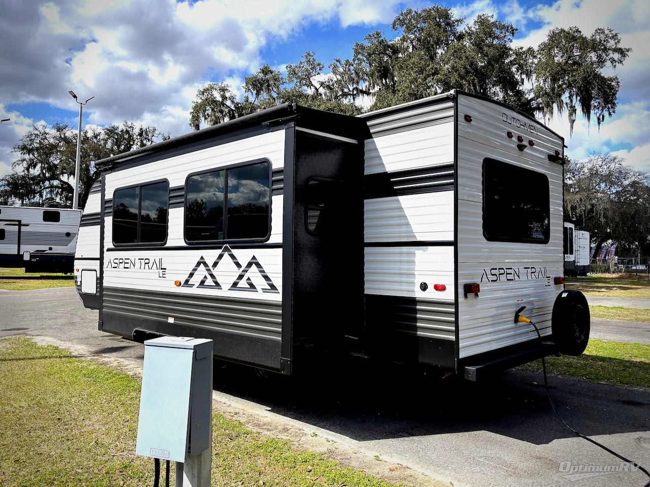 2025 Dutchmen Aspen Trail LE 26RL Photo 3