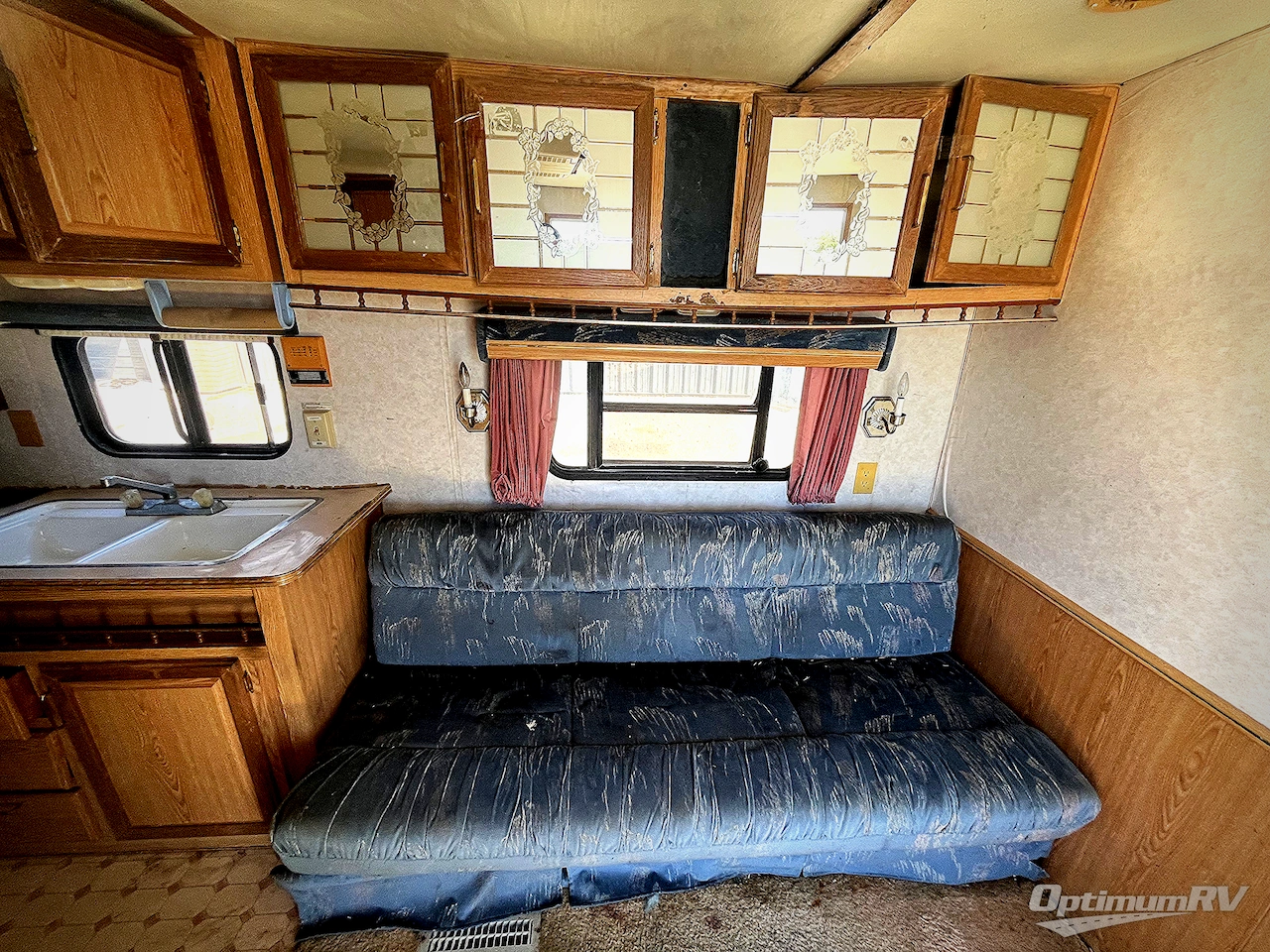 1992 Heartland Prowler 29S Photo 6