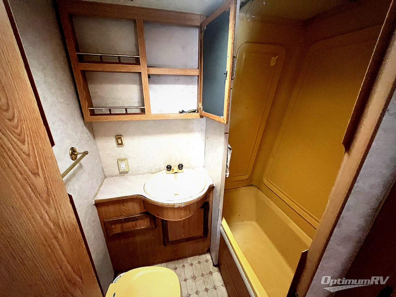 1992 Heartland Prowler 29S Photo 8