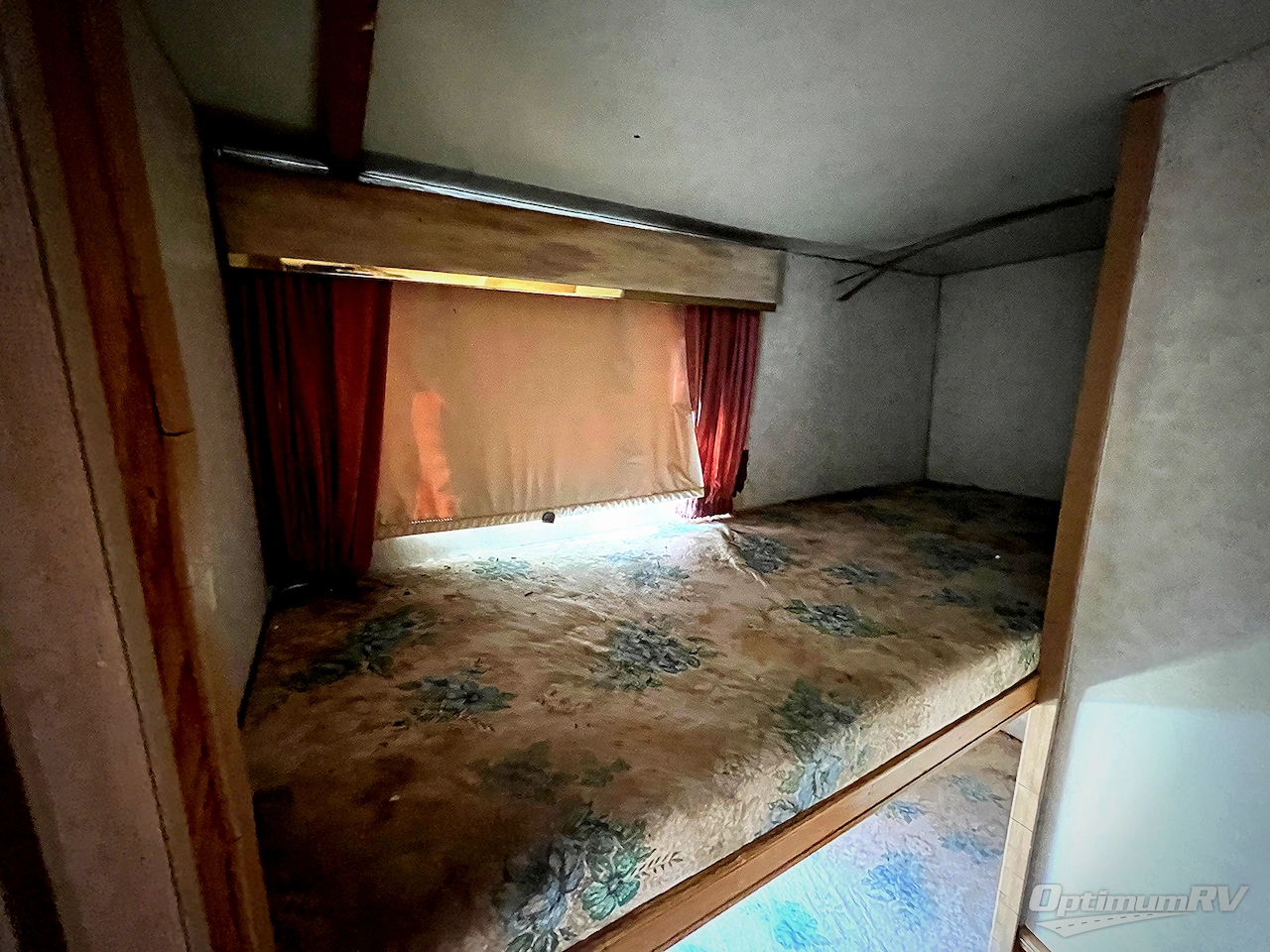 1992 Heartland Prowler 29S Photo 10